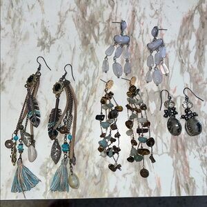 Bundle of earrings